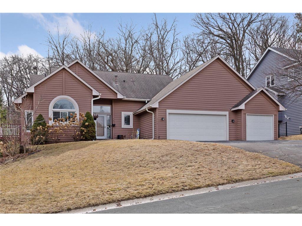 1384 Michelle Drive Eagan MN 55123 6683531 image1