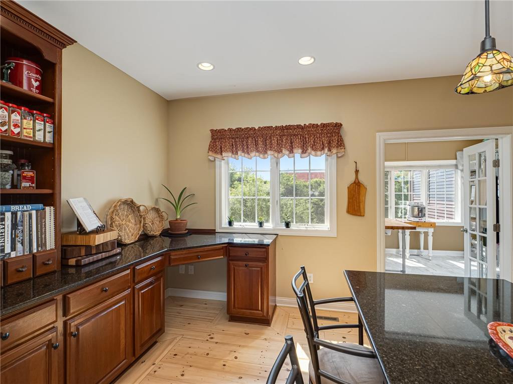 1385 Eustis Street Saint Paul MN 55108 7024713 image12