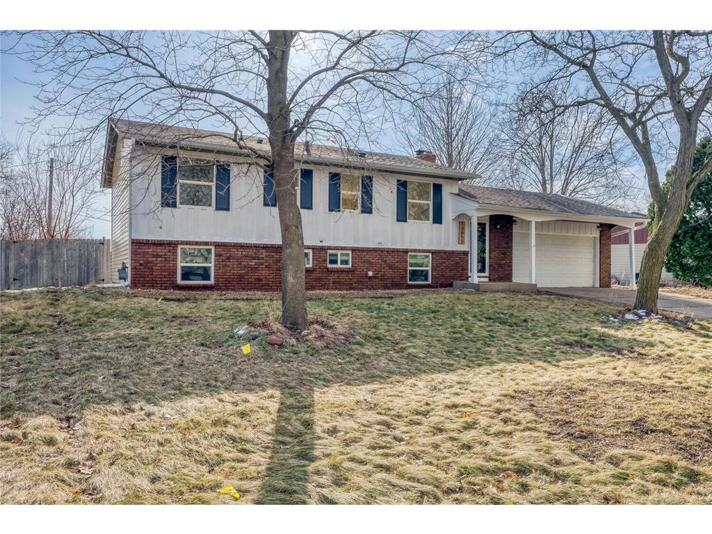 13850 Garrett Avenue Apple Valley MN 55124 7036566 image2