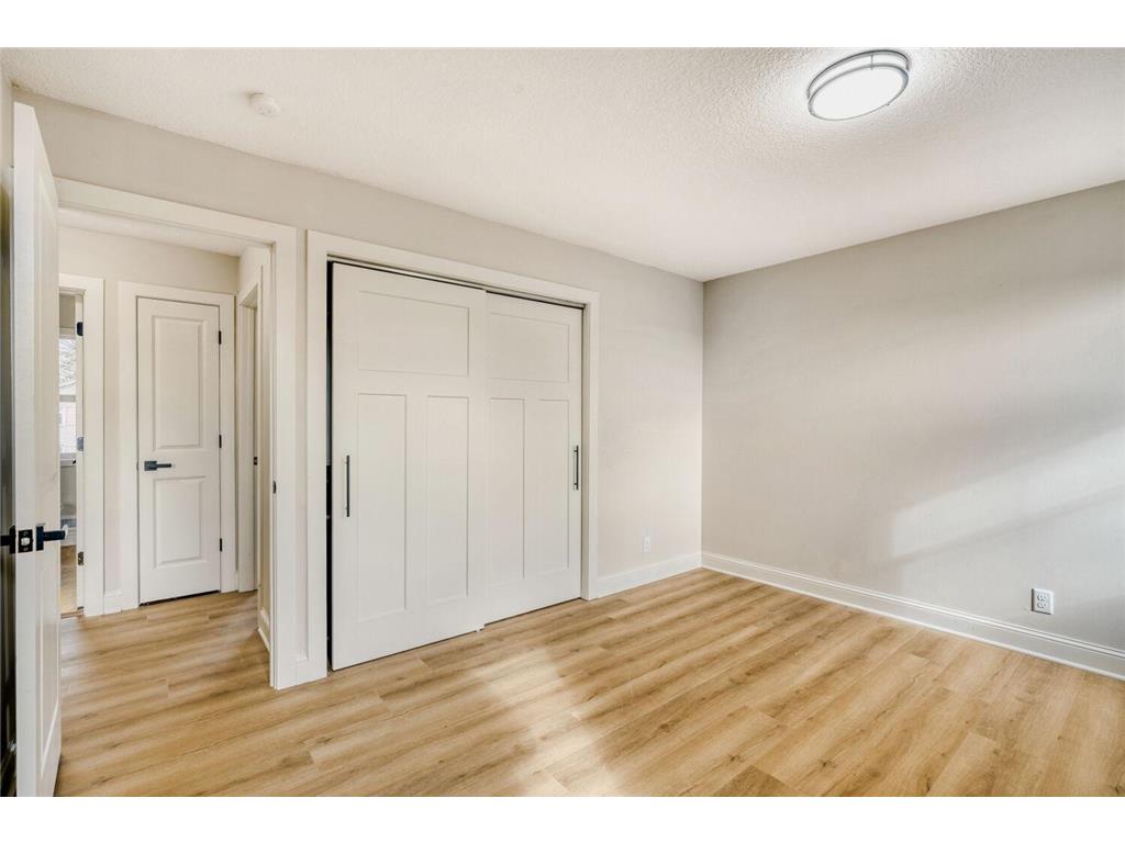 13850 Garrett Avenue Apple Valley MN 55124 7036566 image20