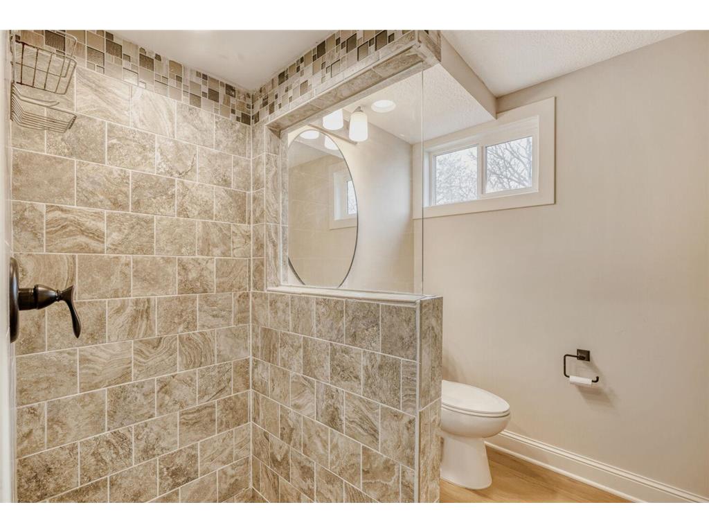 13850 Garrett Avenue Apple Valley MN 55124 7036566 image25