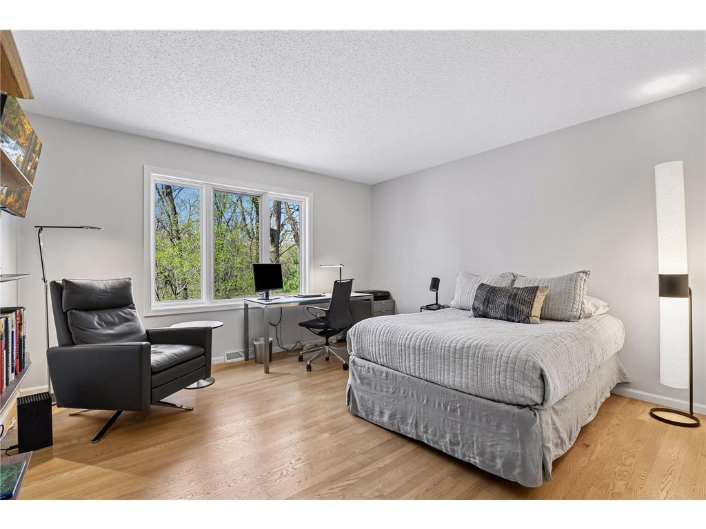 13860 Lake Street Extension Minnetonka MN 55345 7055094 image32