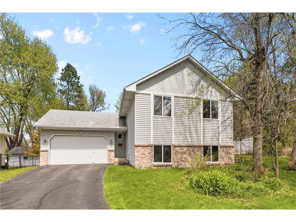 1387 Clarence Court Saint Paul MN 55106 7065775 image2