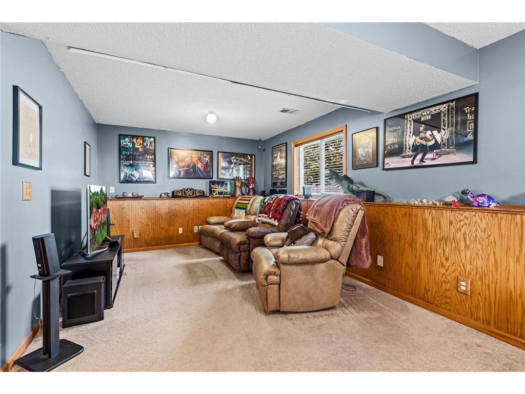 1387 Clarence Court Saint Paul MN 55106 7065775 image22