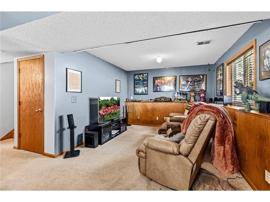 1387 Clarence Court Saint Paul MN 55106 7065775 image23