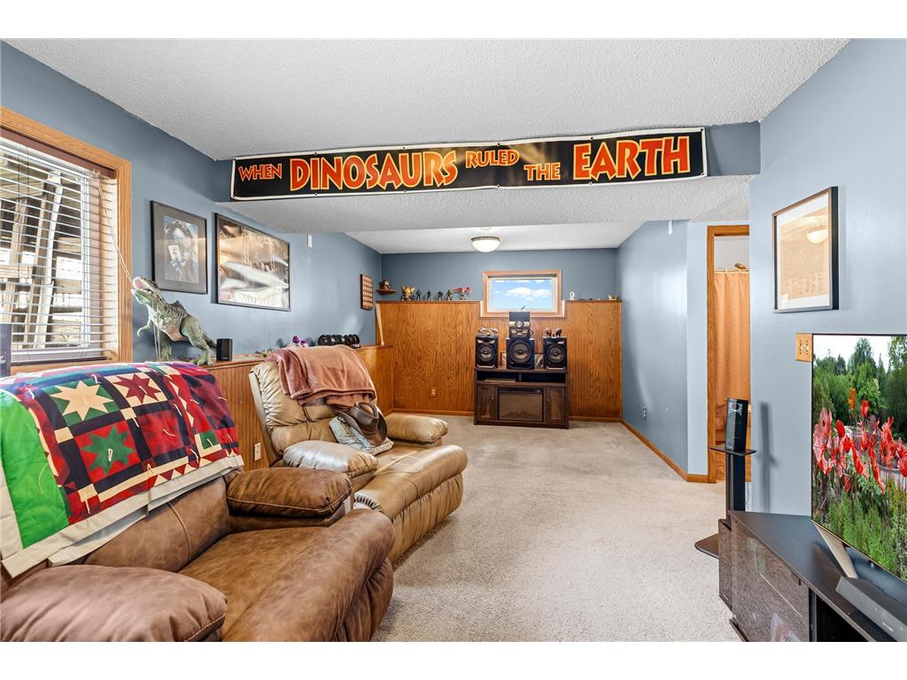 1387 Clarence Court Saint Paul MN 55106 7065775 image24