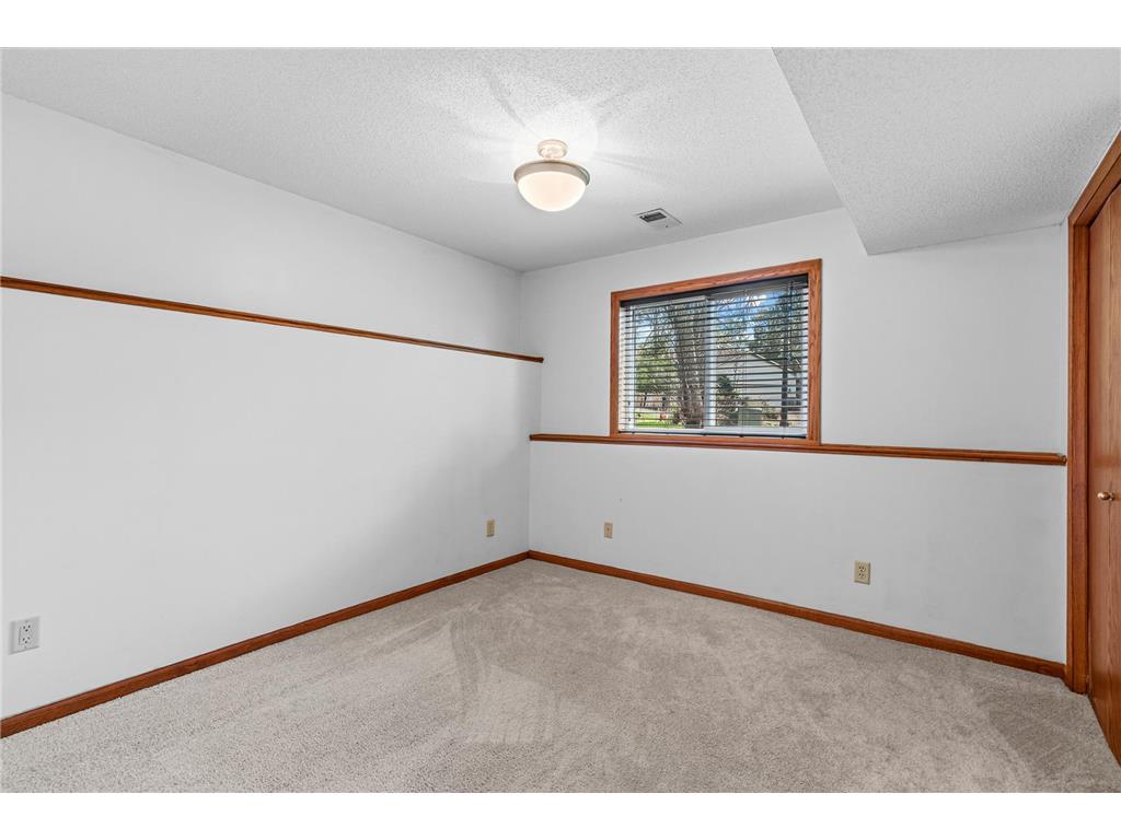 1387 Clarence Court Saint Paul MN 55106 7065775 image27