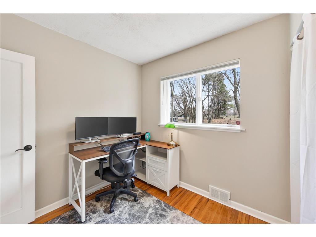 1387 Hadley Avenue N Oakdale MN 55128 7035655 image15