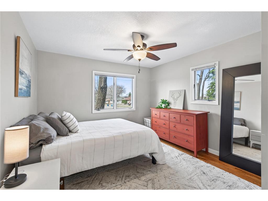 1387 Hadley Avenue N Oakdale MN 55128 7035655 image18