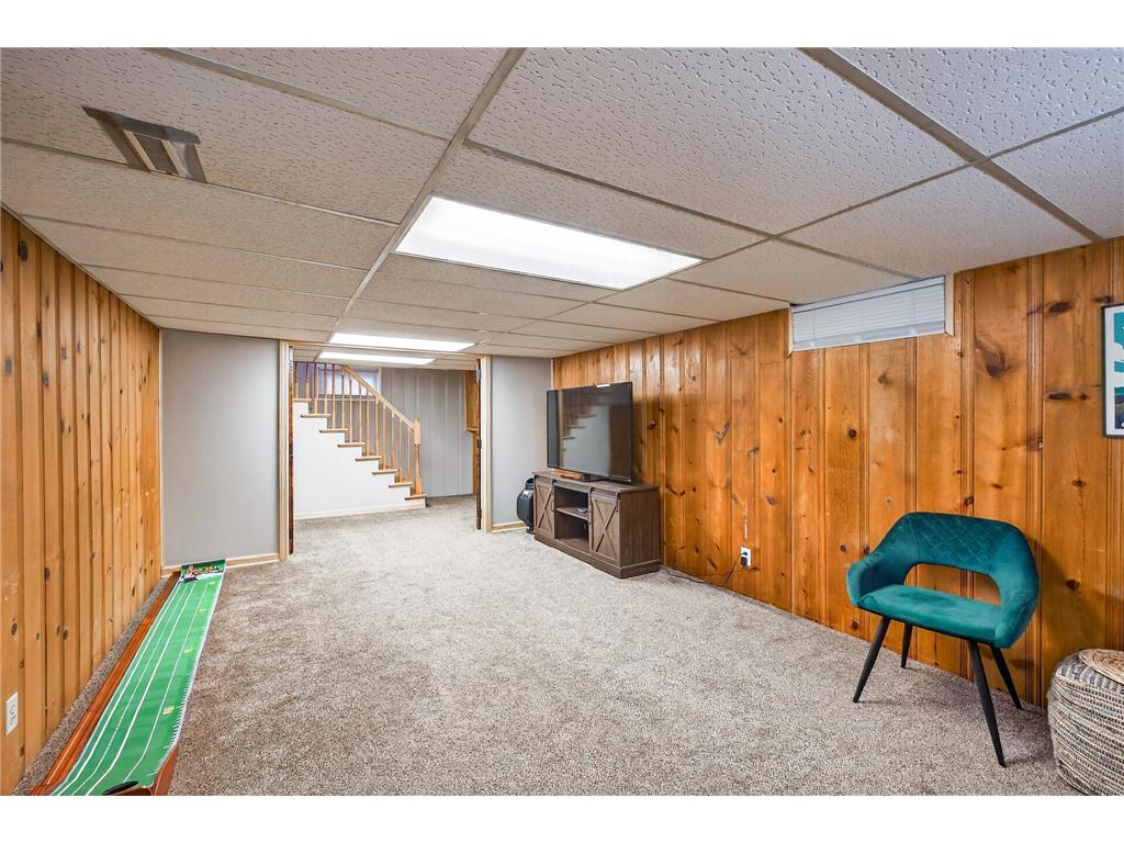 1387 Hadley Avenue N Oakdale MN 55128 7035655 image22