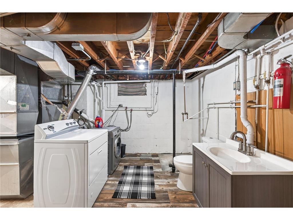 1387 Hadley Avenue N Oakdale MN 55128 7035655 image24