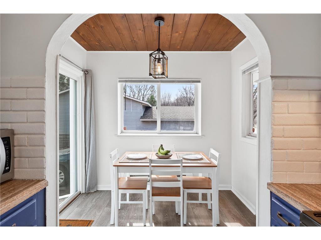 1387 Hadley Avenue N Oakdale MN 55128 7035655 image9