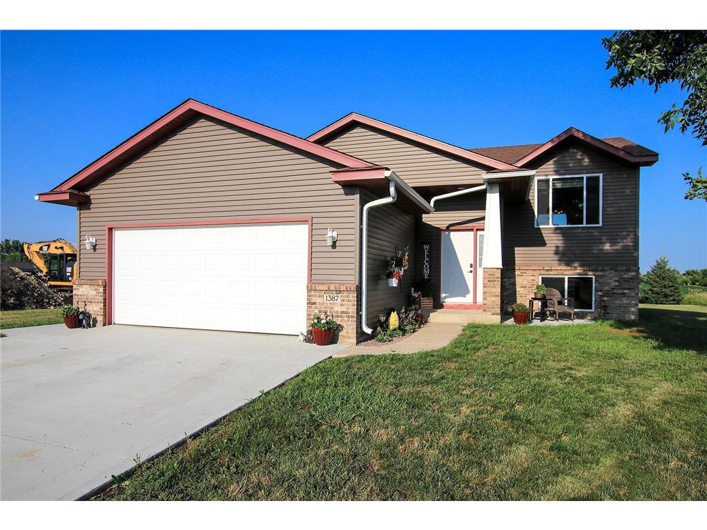 1387 Sherwood Street SE Hutchinson MN 55350 6395011 image1