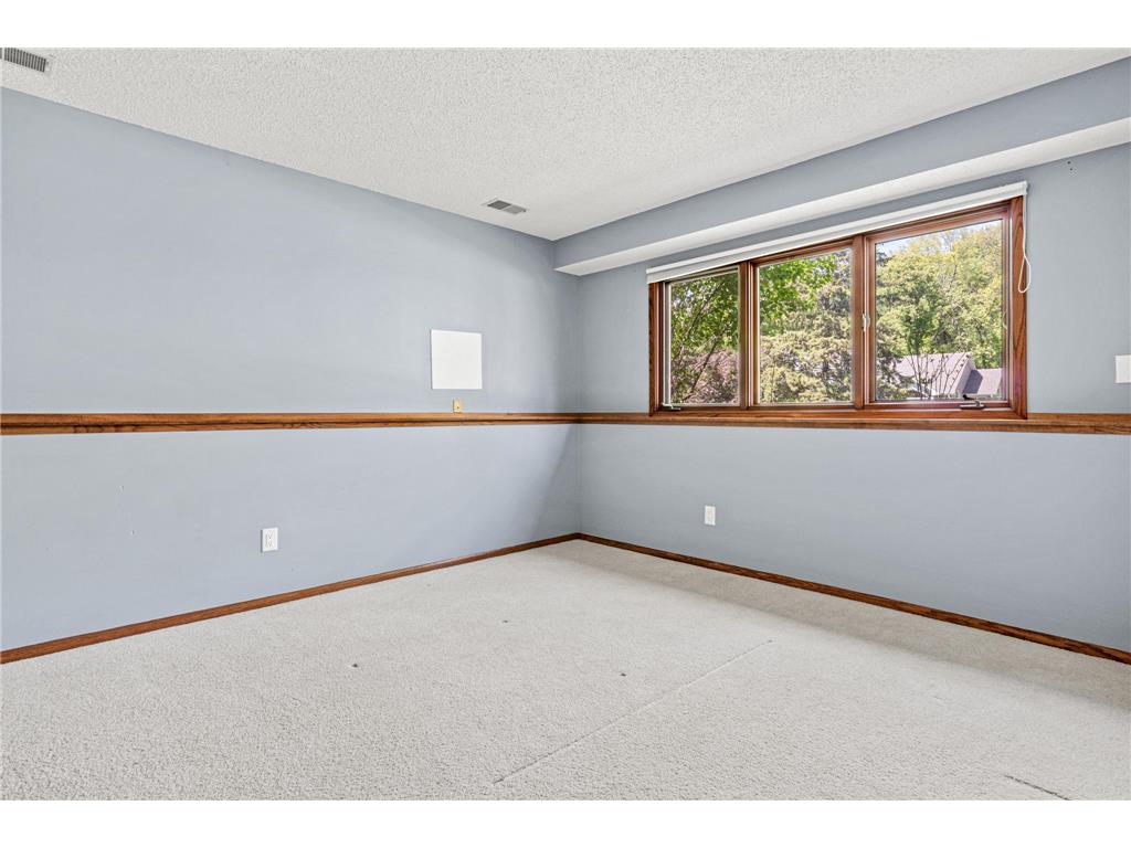 13880 Pennock Avenue Apple Valley MN 55124 7048275 image26