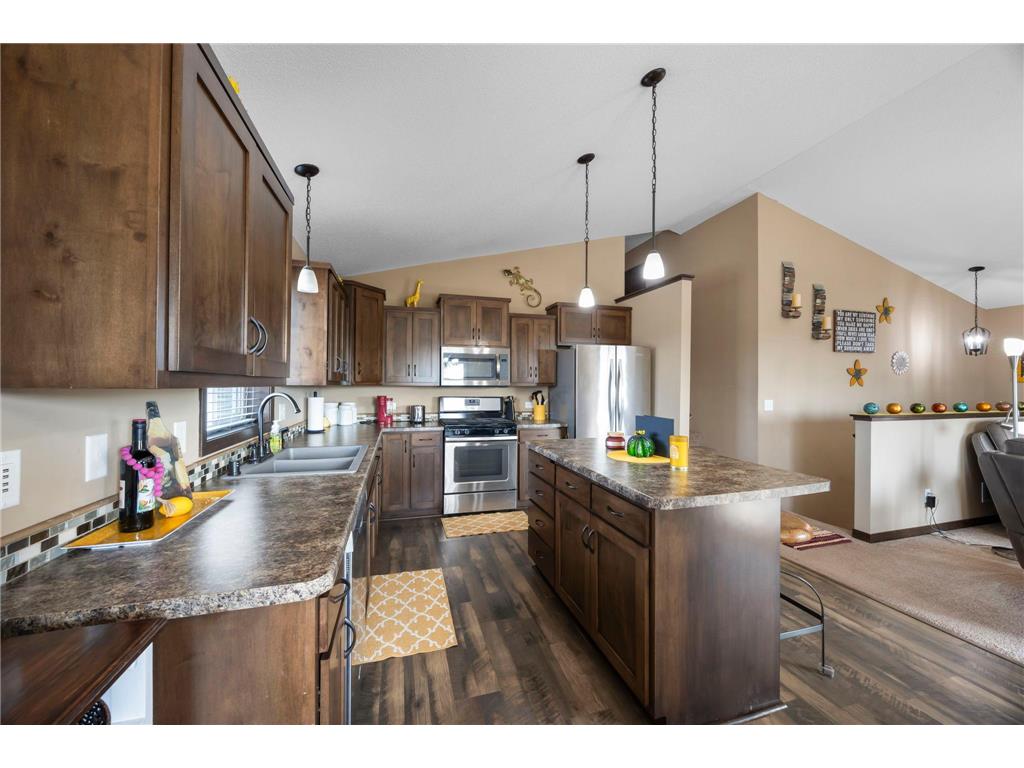 13883 306th Avenue NW Princeton MN 55371 7046843 image1
