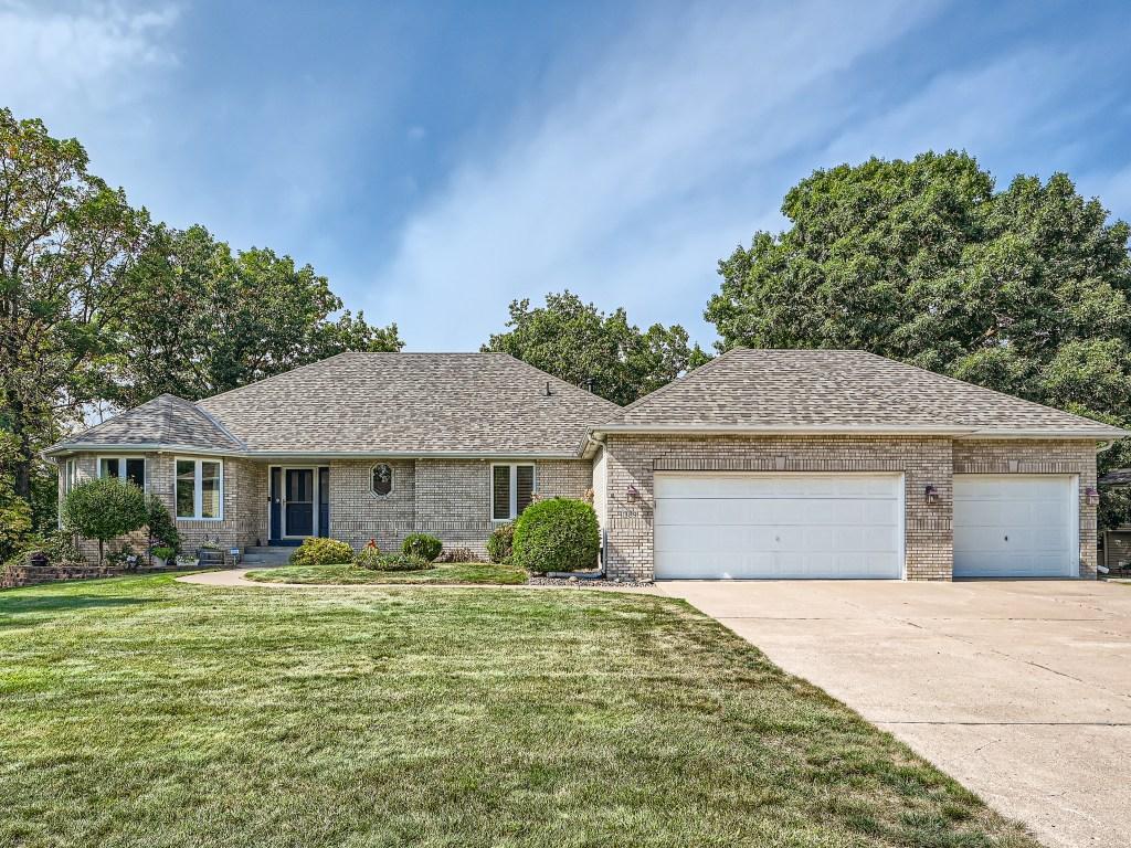 1389 Currie Street N, Maplewood, MN, 55119 MLS 6437894 Edina Realty