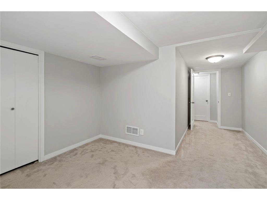 1389 Prior Avenue S Saint Paul MN 55116 7069147 image28