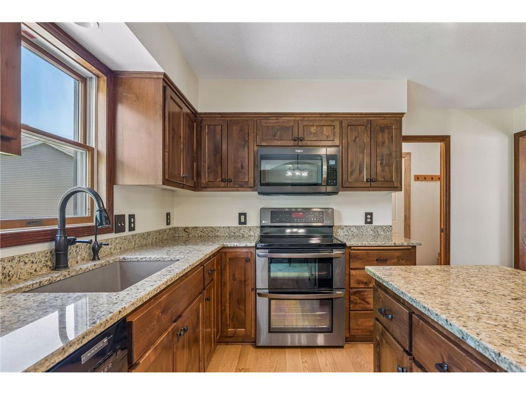 13893 Redwood Street NW Andover MN 55304 7073274 image9