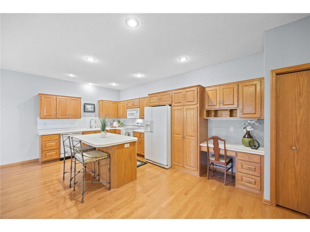 13898 85th Place N Maple Grove MN 55369 7000305 image1