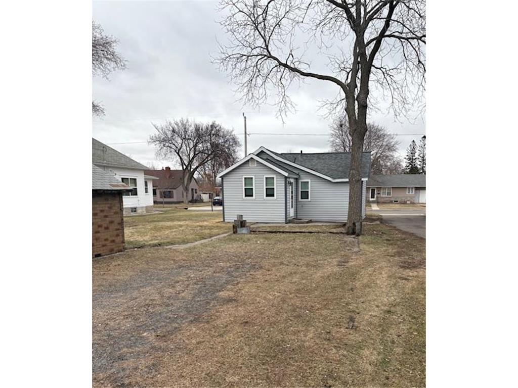 139 24th Avenue N Saint Cloud MN 56303 7045885 image3