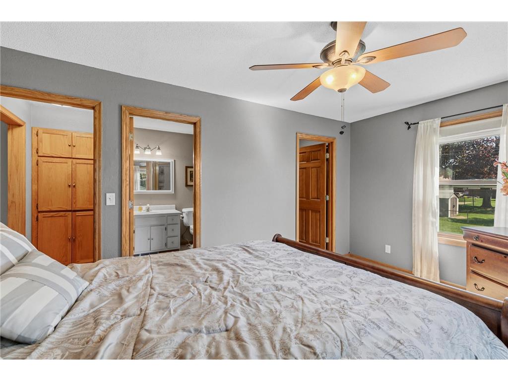 139 Greenway Avenue N Oakdale MN 55128 7072387 image12