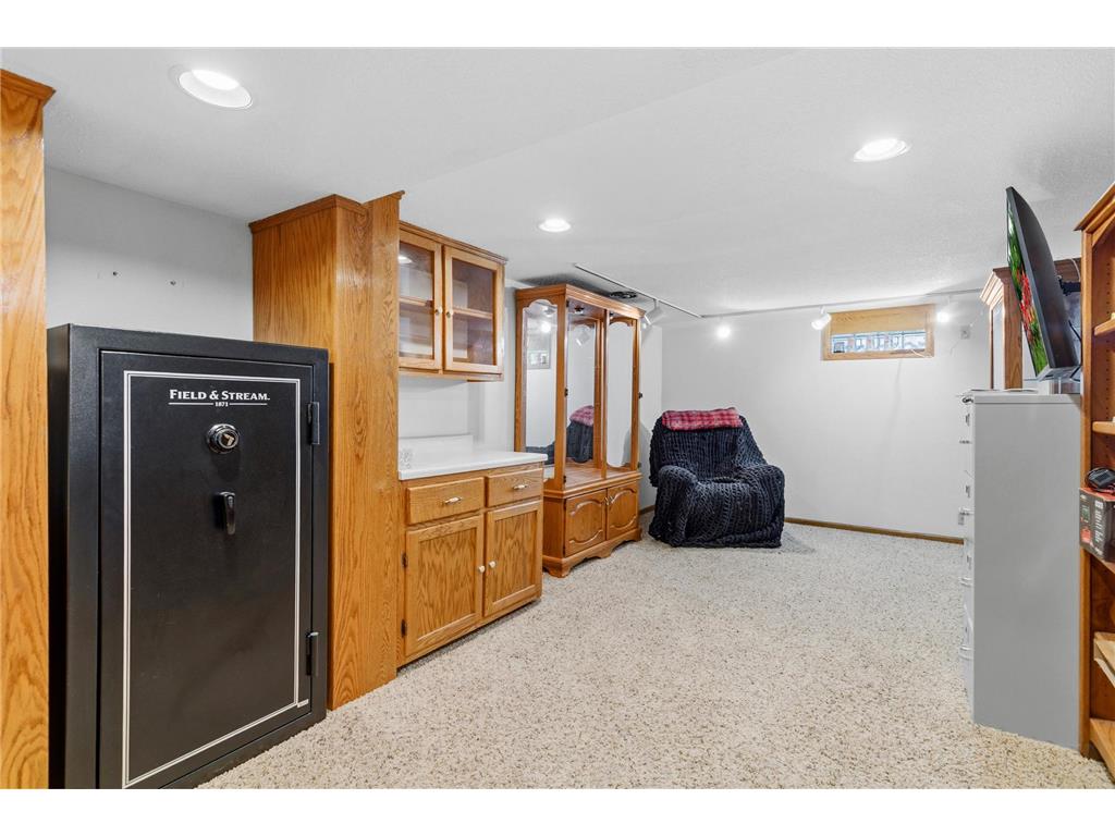139 Greenway Avenue N Oakdale MN 55128 7072387 image18