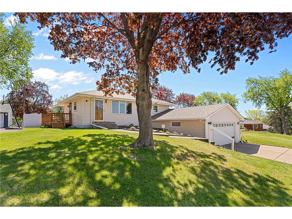 139 Greenway Avenue N Oakdale MN 55128 7072387 image2