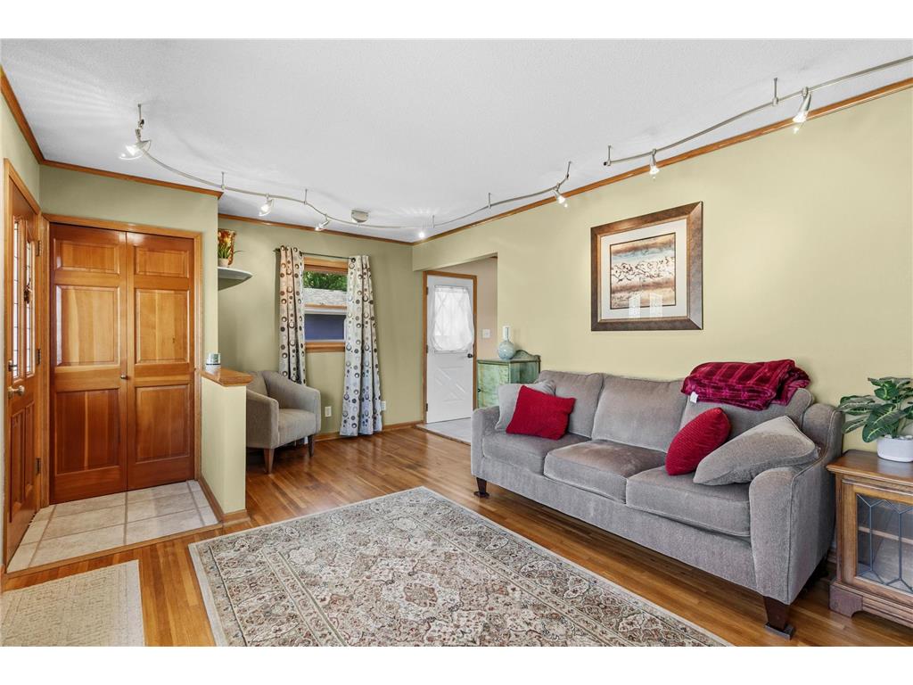 139 Greenway Avenue N Oakdale MN 55128 7072387 image5