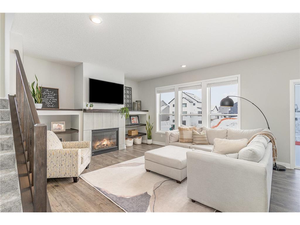 1390 142nd Street E Rosemount MN 55068 6670019 image1