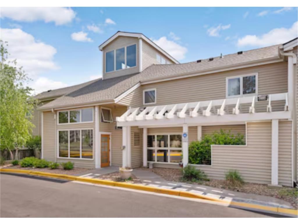 1390 Carling Drive #305 Saint Paul MN 55108 6643160 image1