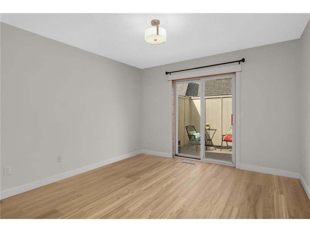 1390 Granada Trail N Oakdale MN 55128 7075524 image13
