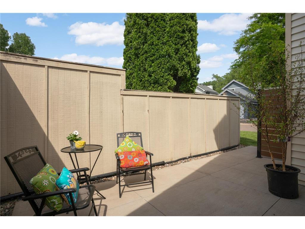 1390 Granada Trail N Oakdale MN 55128 7075524 image21