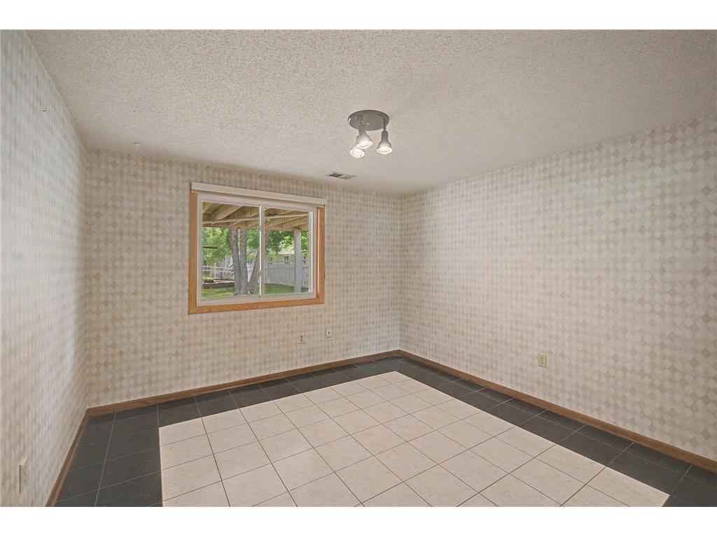 13901 92nd Place N Maple Grove MN 55369 - Rice Lake 7085155 image19
