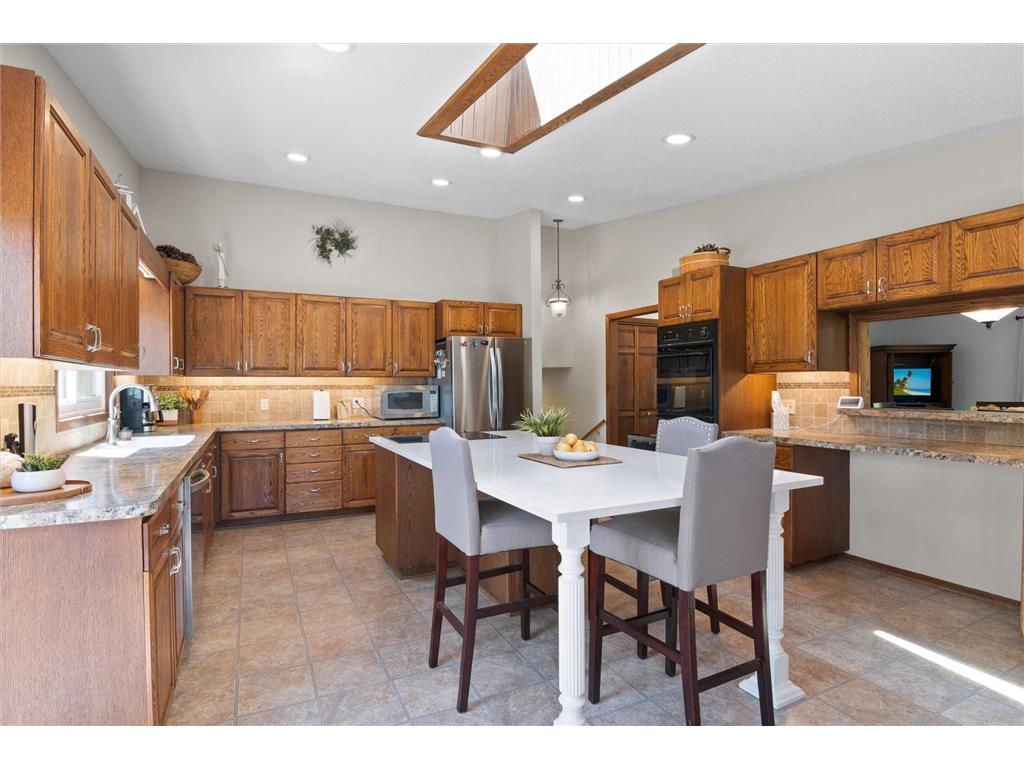 13904 Exley Way Apple Valley MN 55124 6544012 image1