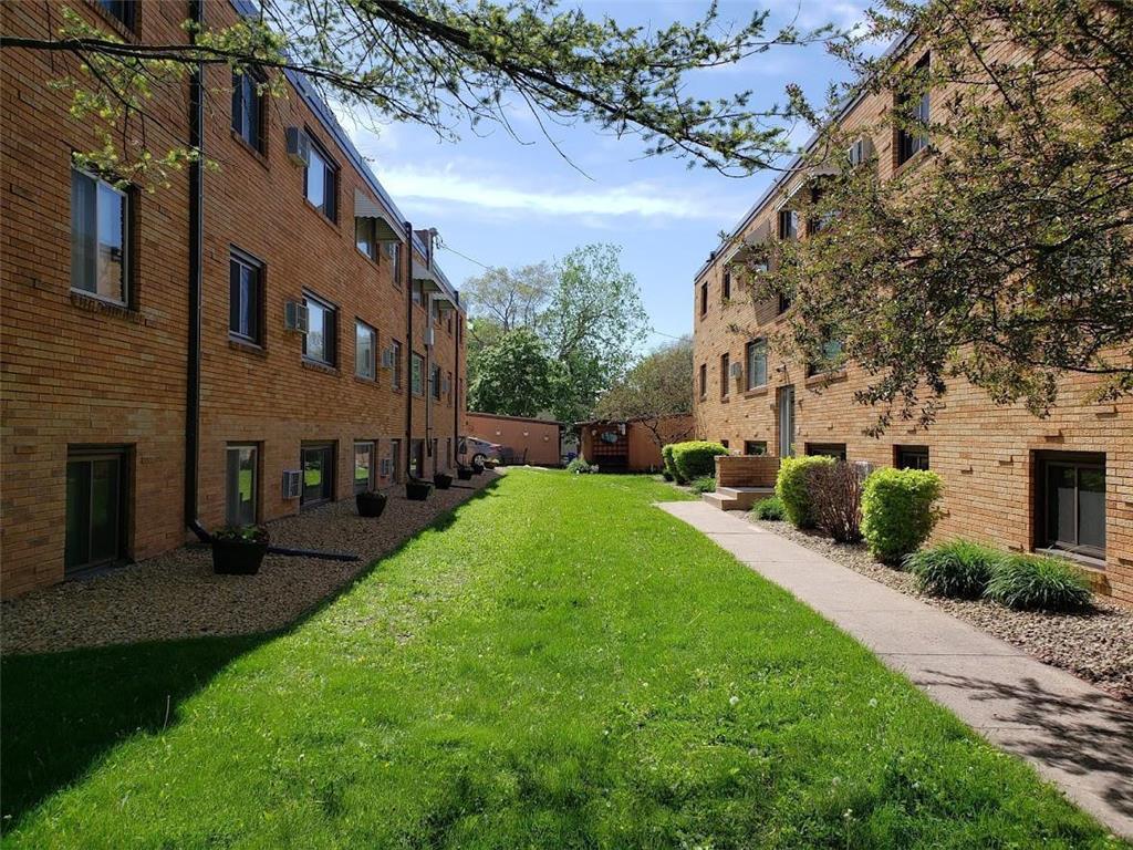 1391 & 1399 Hazelwood Street Saint Paul MN 55106 6385195 image9