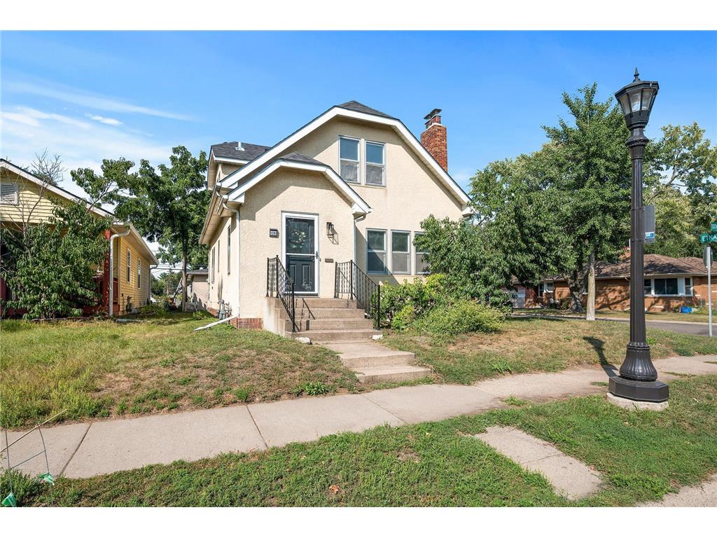 1391 6th Street E Saint Paul MN 55106 6431136 image1