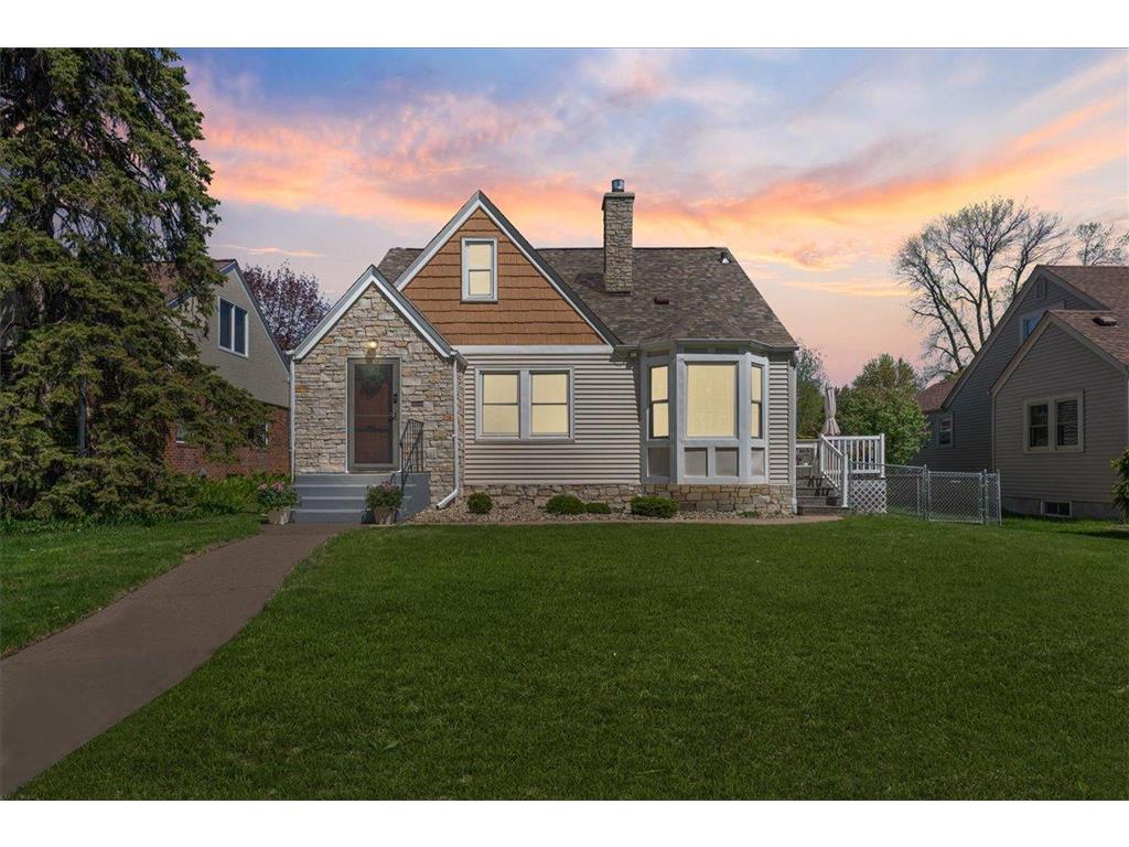 1391 Iowa Avenue W Falcon Heights MN 55108 6718859 image1