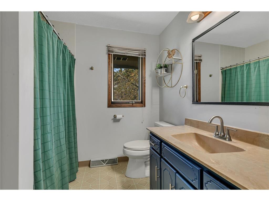 1391 Riverside Avenue N Sartell MN 56377 7071078 image15