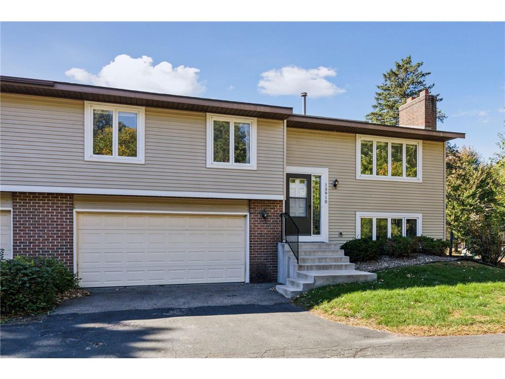 13910 Herald Court Apple Valley MN 55124 6766313 image1