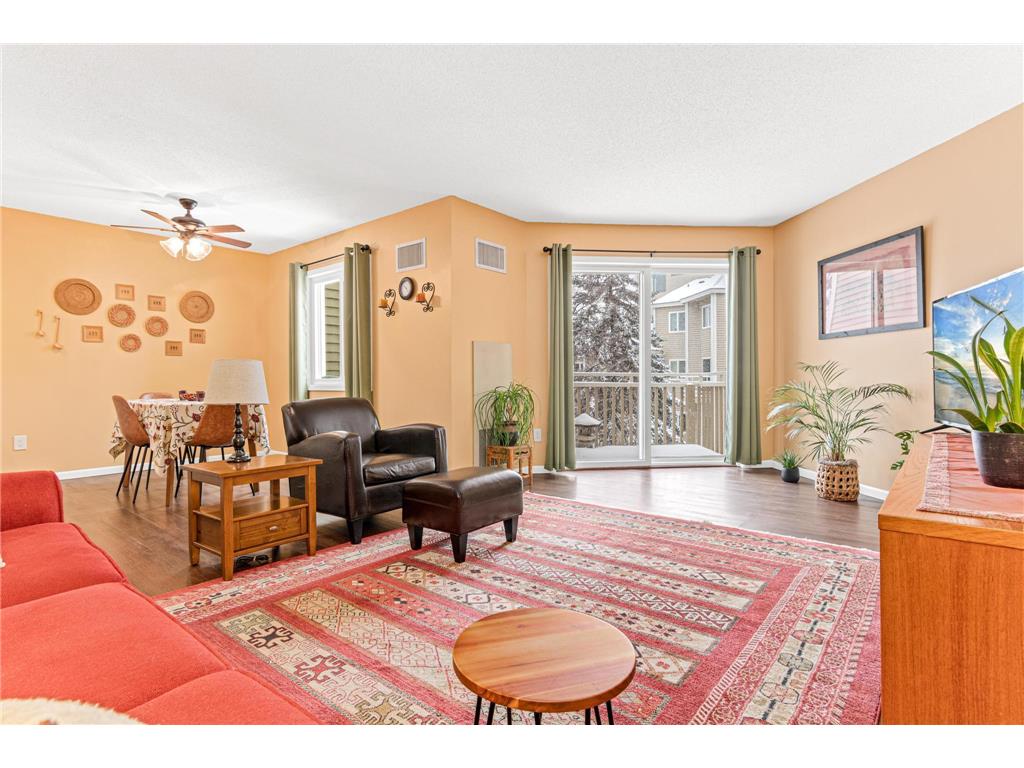 1392 Carling Drive #207 Saint Paul MN 55108 6506402 image1