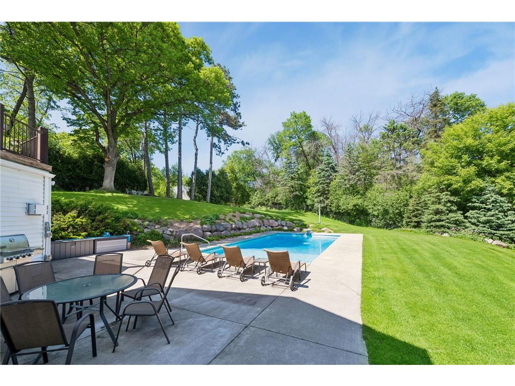 13920 Mcginty Road E Minnetonka MN 55305 7078529 image11