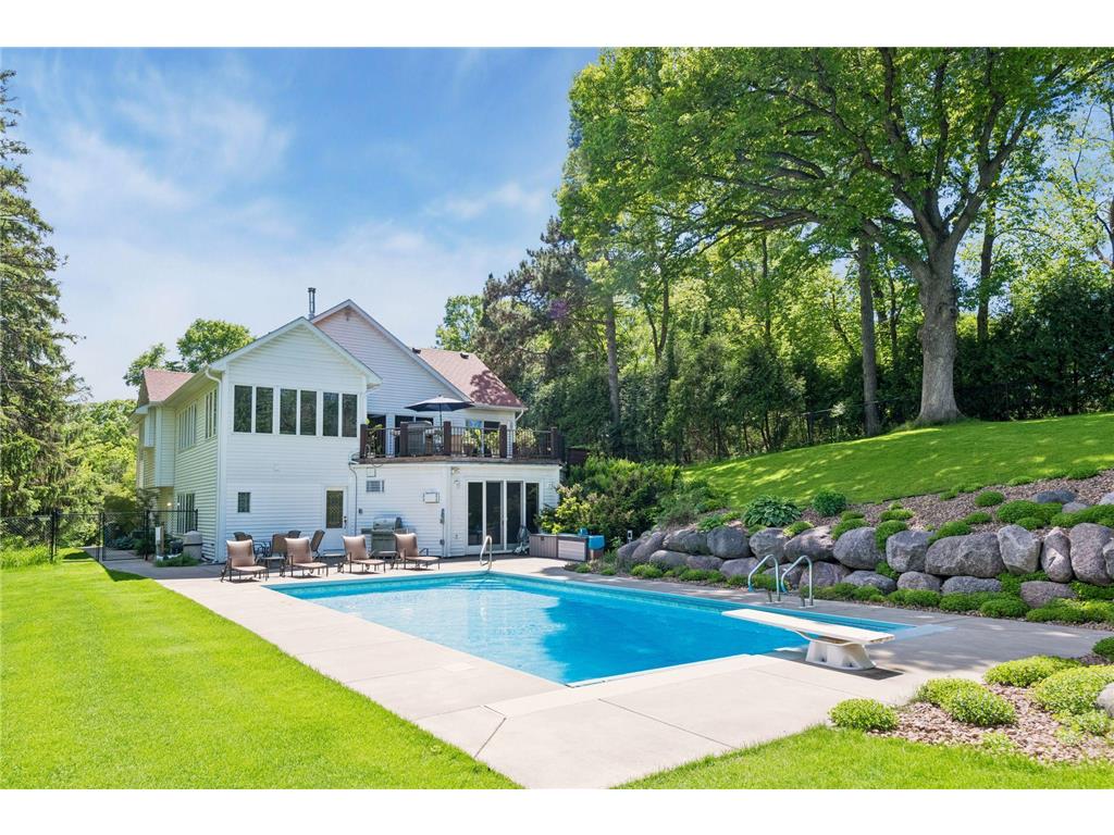 13920 Mcginty Road E Minnetonka MN 55305 7078529 image2