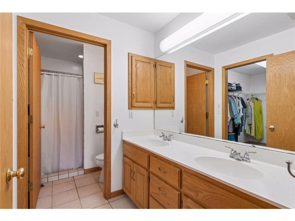 13920 Mcginty Road E Minnetonka MN 55305 7078529 image48