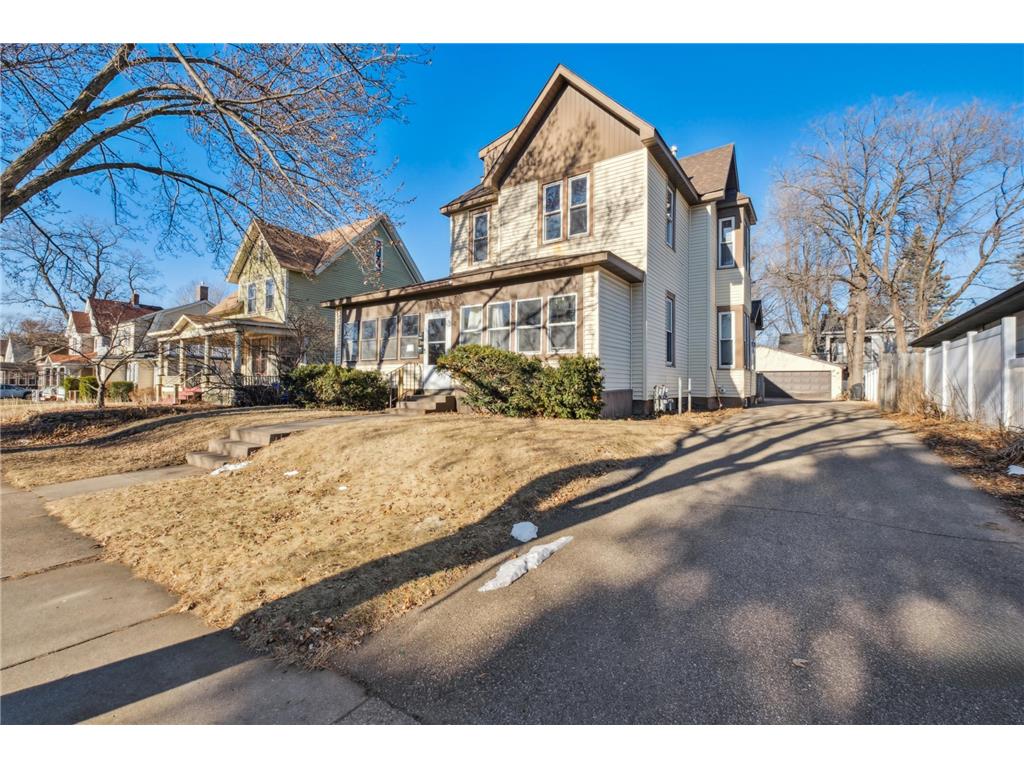 1393 Hewitt Avenue Saint Paul MN 55104 6645436 image1