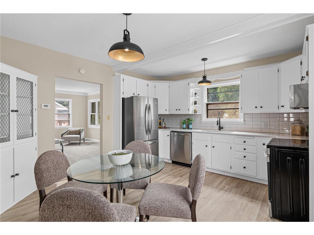 1394 Mackubin Street Saint Paul MN 55117 7111143 image1