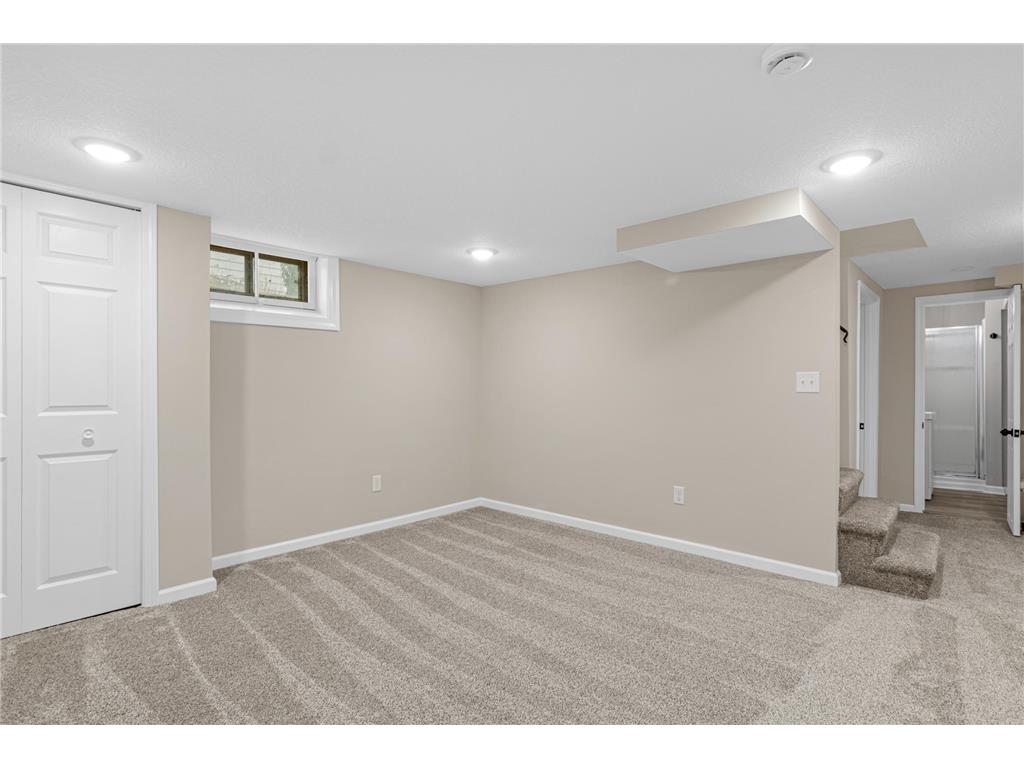 1394 Mackubin Street Saint Paul MN 55117 7111143 image19