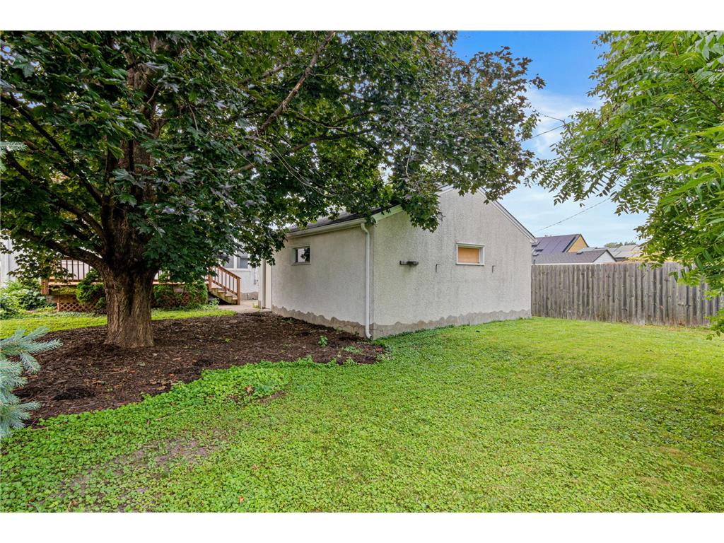 1394 Mackubin Street Saint Paul MN 55117 7111143 image28