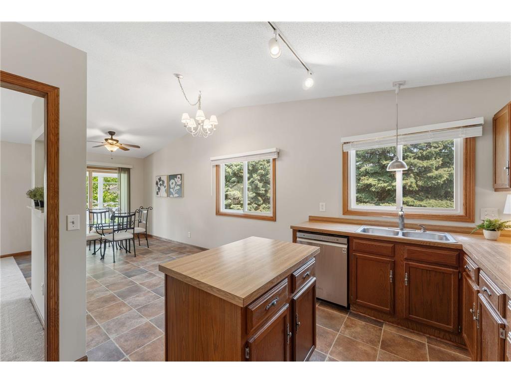 13955 Yosemite Court Savage MN 55378 7063938 image14