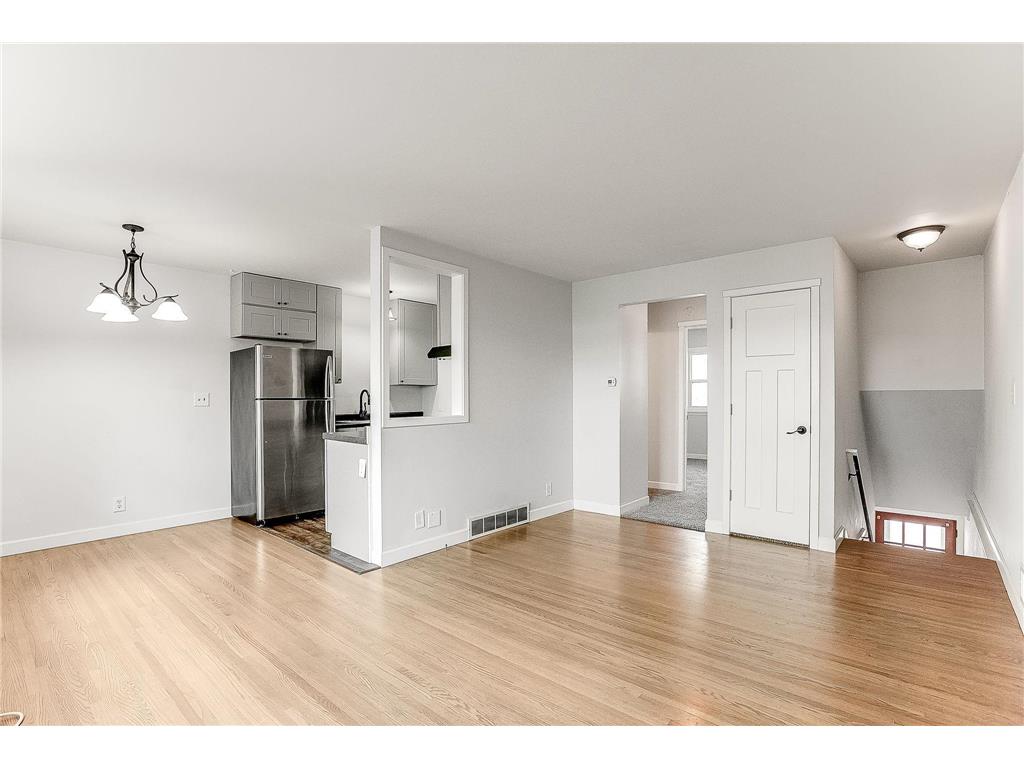 1396 Colonial Drive Roseville MN 55113 6426175 image1