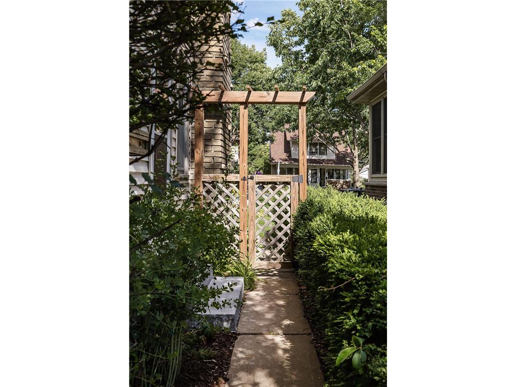 1399 Pascal Street N Saint Paul MN 55108 7093059 image40